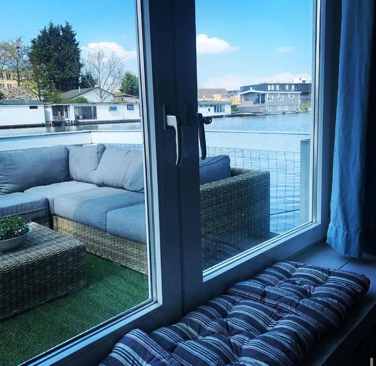 Amster Houseboat Bed Without Breakfast Bed & Breakfast Amsterdam Exterior photo
